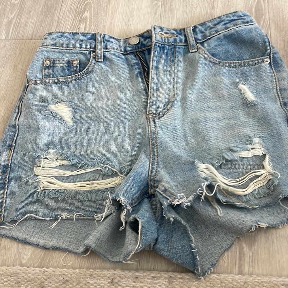 Adika shorts